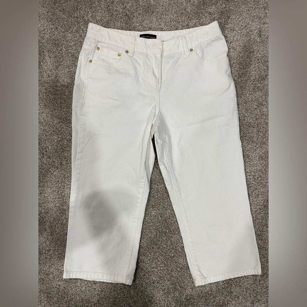 Dana Buchman White Jeans with gold Accents